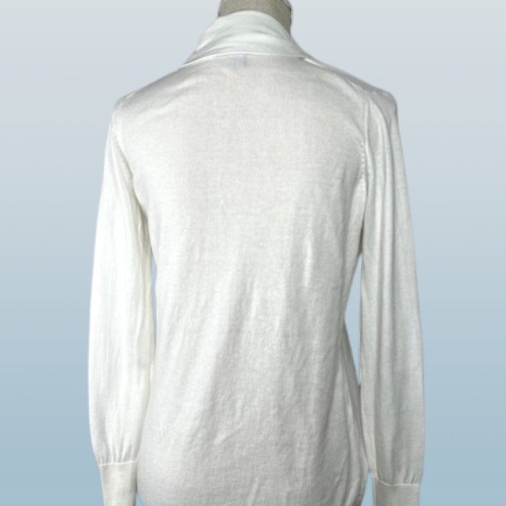 Old Navy White Cardigan Sweater with Shawl Lapels - Picture 4 of 10
